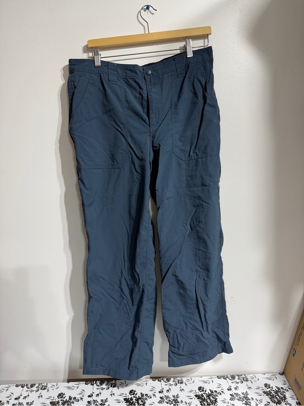 Y2K Vintage-Inspired L.L. Bean Nylon Cargo Hiking Pants - Size L